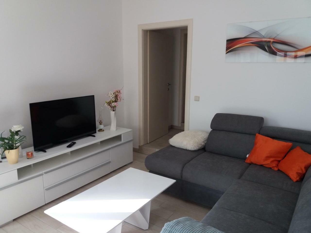 Lanelu Apartman Rogoznica  Exterior foto